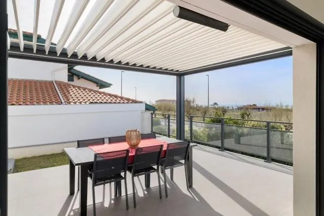 Beautiful New Ocean Facing Villa Anglet