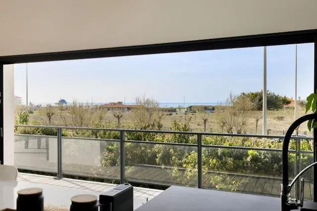 Beautiful New Ocean Facing Villa Anglet 0*,