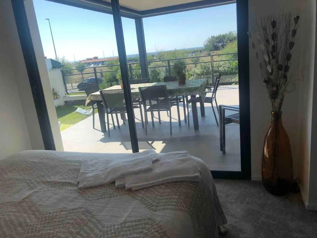 Beautiful New Ocean Facing Villa Anglet