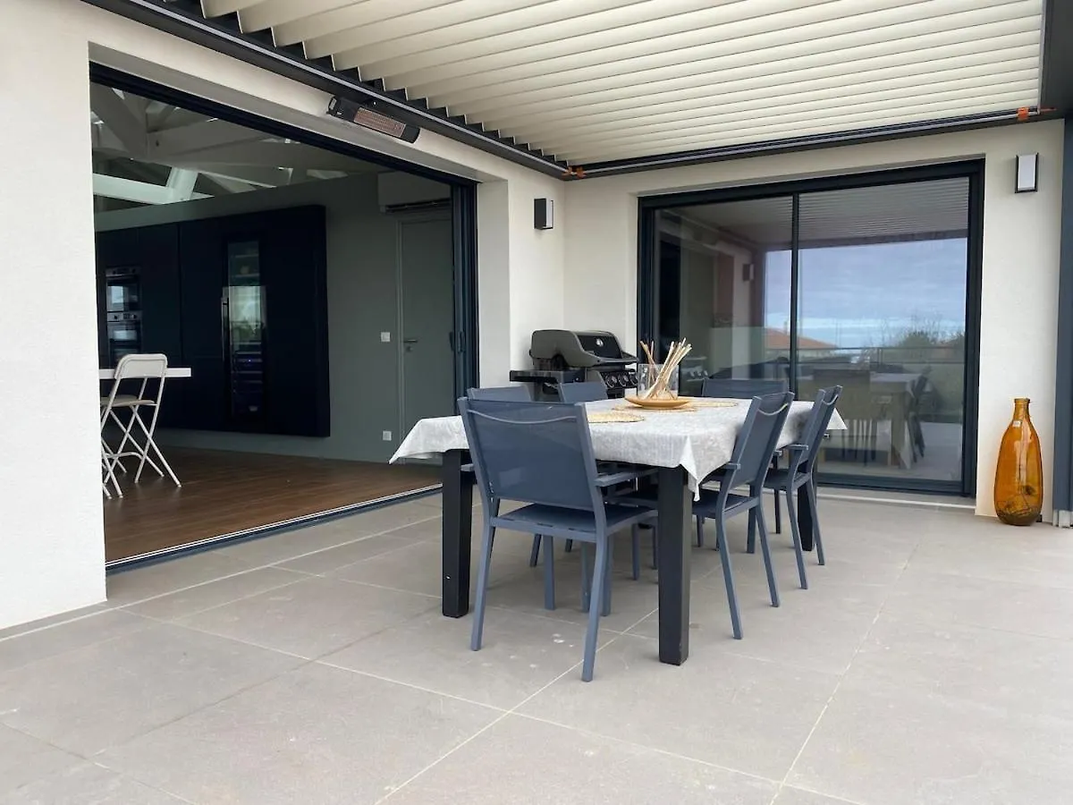 Beautiful New Ocean Facing Villa Anglet