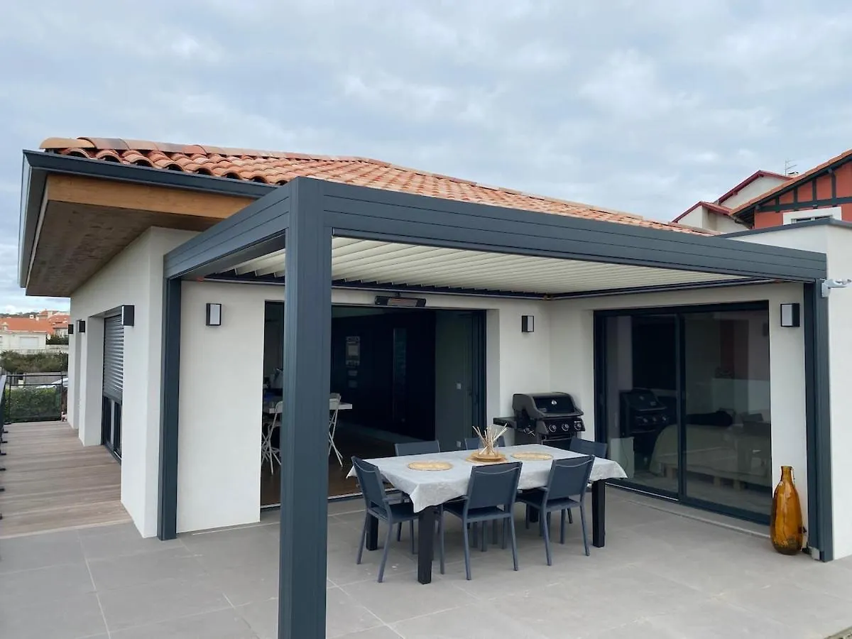 Beautiful New Ocean Facing Villa Anglet